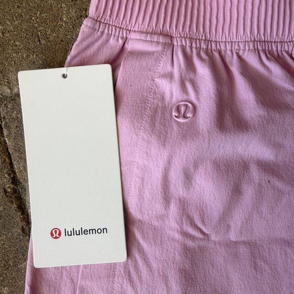 NWT Lululemon High-Rise Relaxed-Fit Shorts 4” Vitapink Size S - Picture 6 of 7